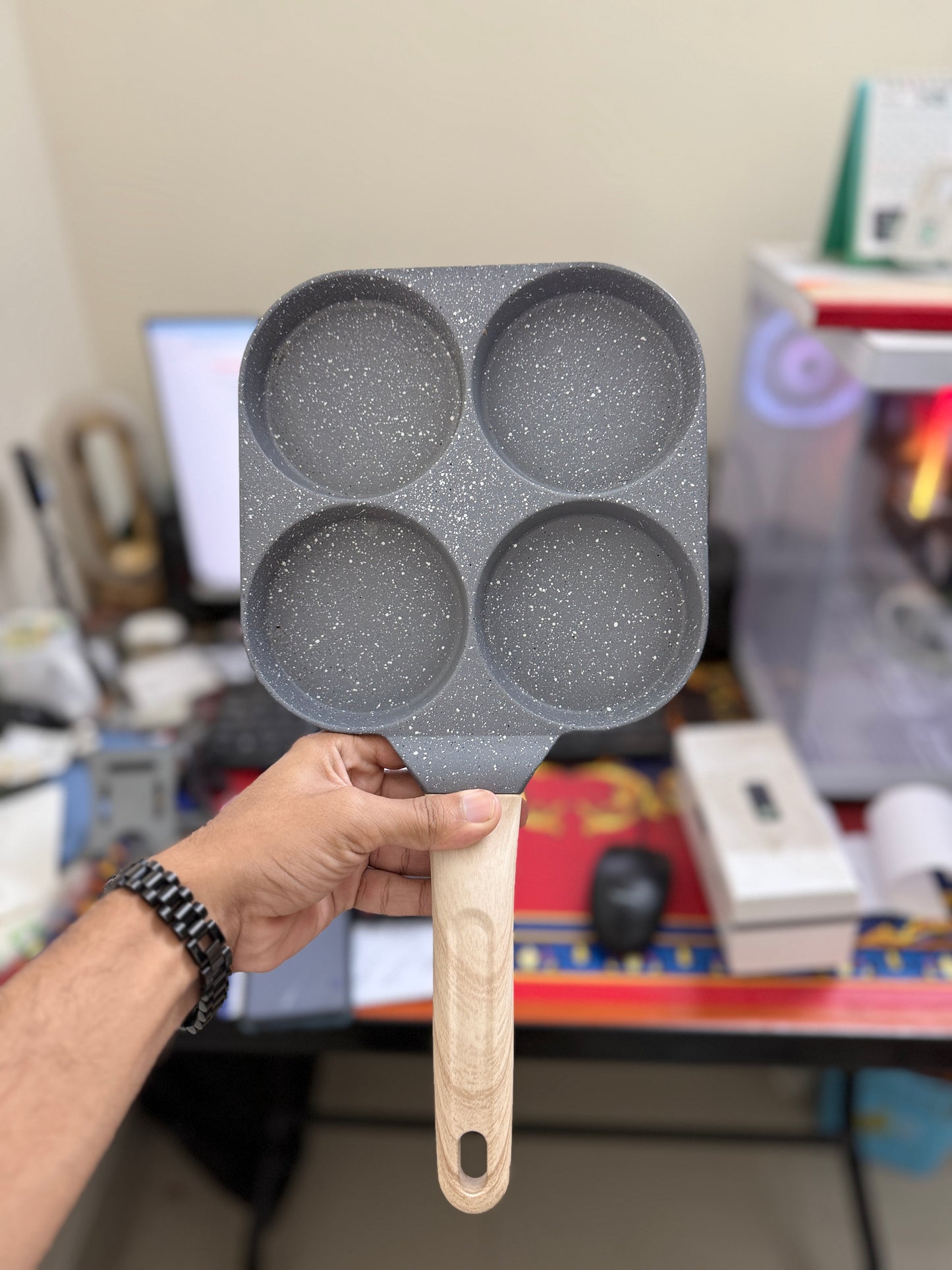 Nonstick 4-hole Frying Pan-Gas stove/ Induction